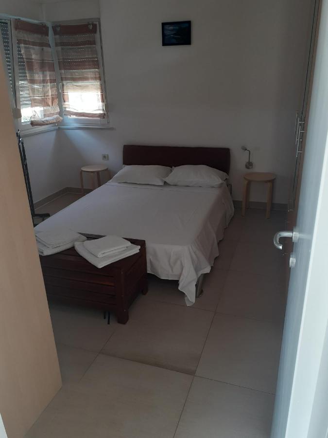 Apartment Vjera 푸나트 외부 사진