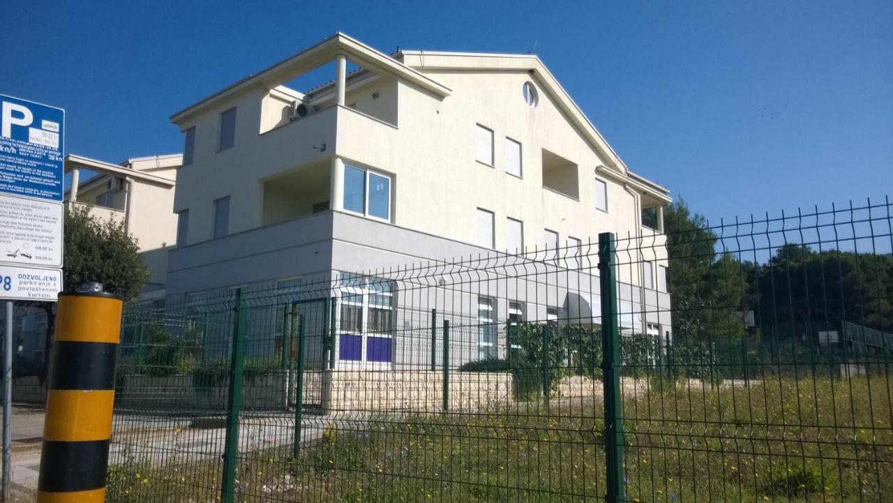 Apartment Vjera 푸나트 외부 사진